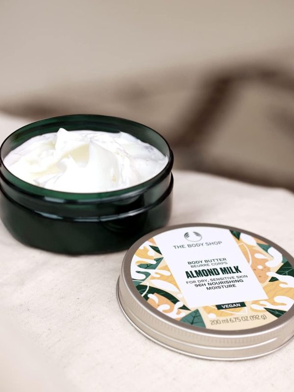 ⁦ALMOND MILK BODY BUTTER 200ML REV 97364⁩ - الصورة ⁦2⁩