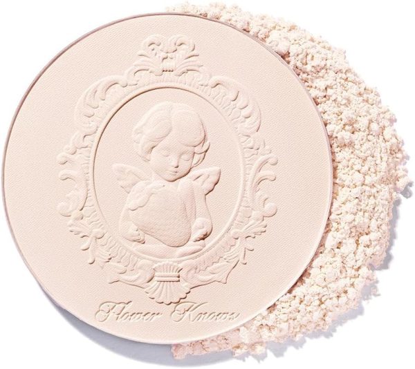 ⁦Flower Knows Strawberry Cupid Pressed Powder – Lightweight, Pore-Blurring Face Powder for a Soft, Airbrushed Matte Finish, Long-Lasting & Fade Resistant (02 Ivory Beige, 9.5 g)⁩ - الصورة ⁦2⁩