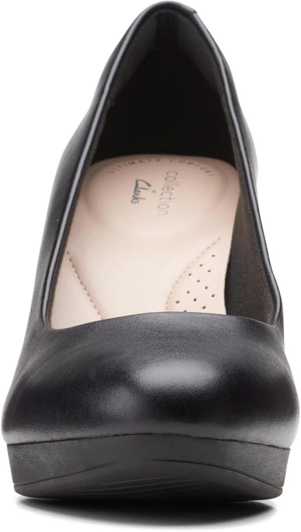 ⁦Clarks Women's Ambyr Joy Pump⁩ - الصورة ⁦4⁩