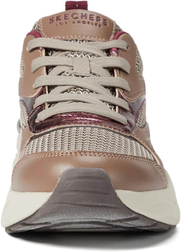 ⁦Skechers Women's Hazel-Metallic Soiree Sneaker⁩ - الصورة ⁦6⁩