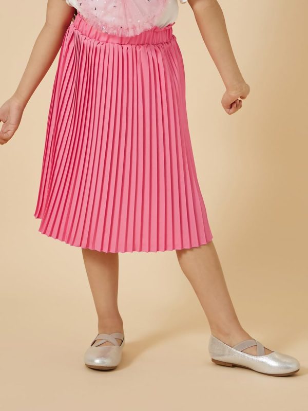 ⁦Styli Girls Graphic Print T-Shirt And Skirt Set⁩ - الصورة ⁦6⁩