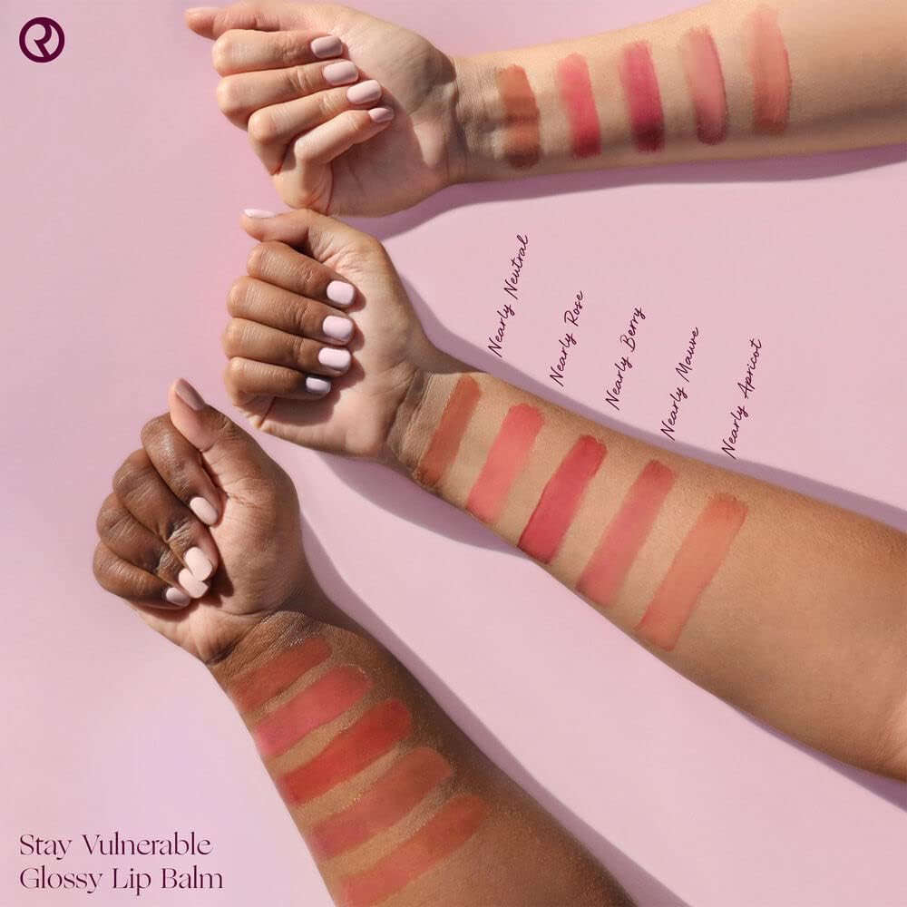 Rare Beauty Stay Vulnerable Glossy Lip Balm (Nearly Rose) 3 Rare Beauty Stay Vulnerable Glossy Lip Balm (Nearly Rose) - الصورة 3