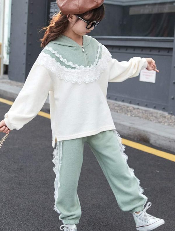 ⁦Girls 2 Pieces Sweatshirts,Lace Splicing Cotton Clothing Athletic Set,Long Sleeve Hooded Top and Ength Pants.(7-8 Years/Gray Green)⁩ - الصورة ⁦2⁩