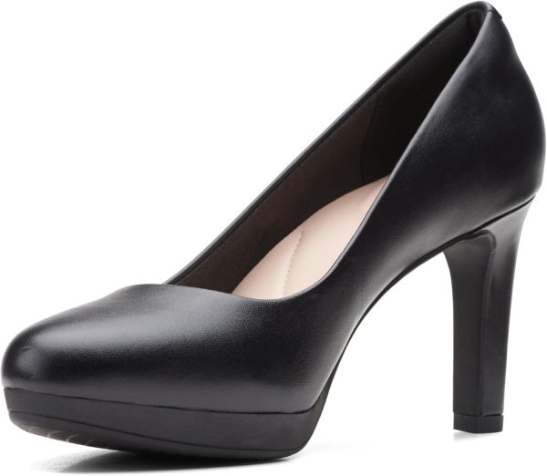 ⁦Clarks Women's Ambyr Joy Pump⁩ - الصورة ⁦5⁩