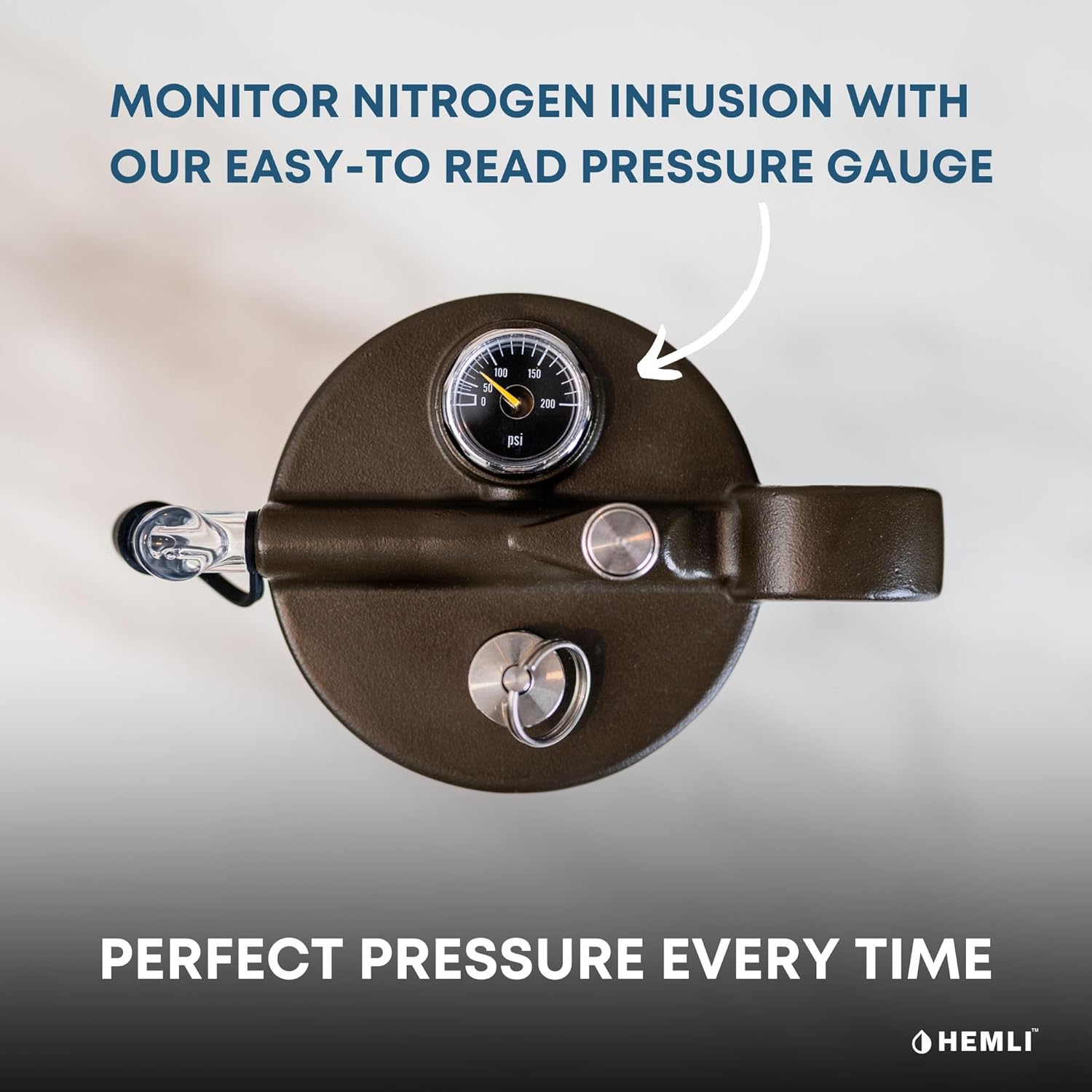 Hemli Nitro Cold Brew Coffee Maker 12 oz Ceramic-Lined, Tritan Cup, Pressure Gauge, Stores 3 Nitrogen Gas Bulbs Custom Designed for Cold Brew and Nitro Drinks 4 Hemli Nitro Cold Brew Coffee Maker 12 oz Ceramic-Lined, Tritan Cup, Pressure Gauge, Stores 3 Nitrogen Gas Bulbs Custom Designed for Cold Brew and Nitro Drinks - الصورة 4