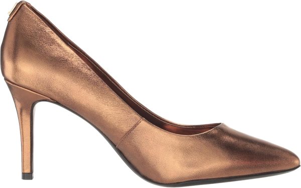 ⁦Karl Lagerfeld Paris Women's Royale Dress Pump⁩ - الصورة ⁦6⁩