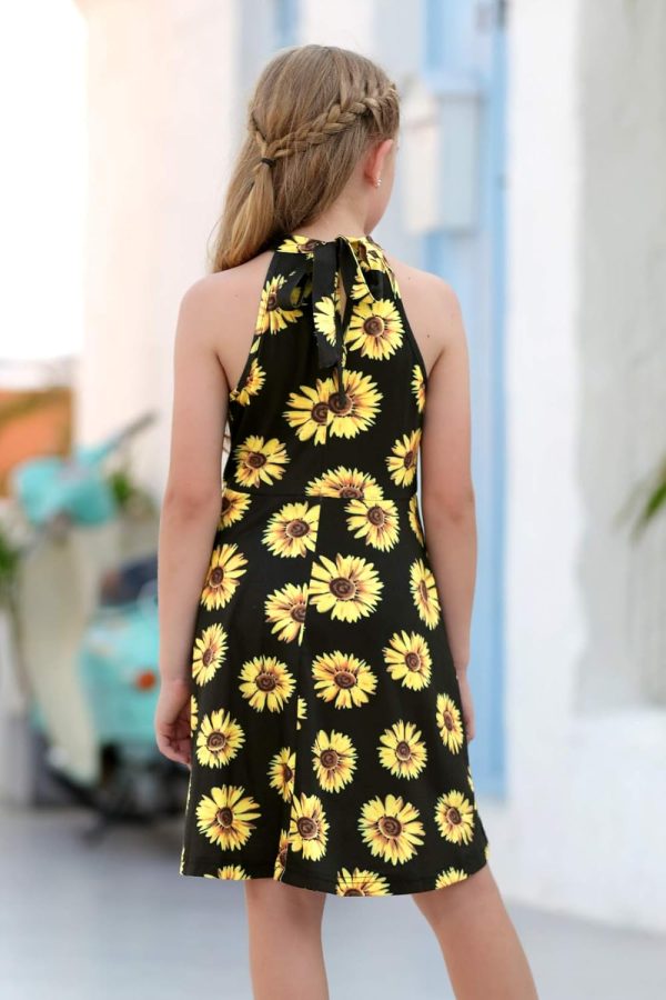⁦GORLYA Girl's Halter Neck Cold Shoulder Sleeveless Summer Casual Sundress A-line Dress with Pockets for 4-12 Years⁩ - الصورة ⁦2⁩