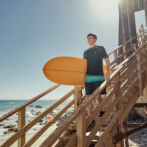 ⁦Speedo Men's Uv Swim Shirt Long Sleeve Loose Fit Easy Tee⁩ - الصورة ⁦5⁩