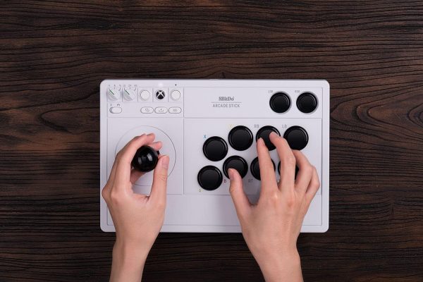⁦8BitDo Arcade Stick For Xbox & PC (Windows 10) - White⁩ - الصورة ⁦8⁩