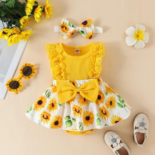 ⁦Infant Baby Girl Romper Dress Outfit – Lace Ruffle Sleeveless Summer Romper with Matching Headband – Soft & Breathable Clothes Set for Newborn Girls Ages 0–12 Months – Great for Daily Wear⁩ - الصورة ⁦3⁩
