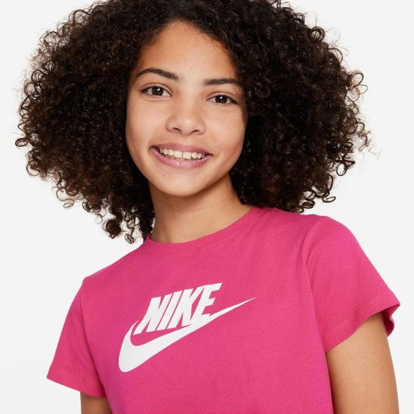 ⁦Nike Girls G NSW Tee Crop Futura Short sleeve T-shirt⁩ - الصورة ⁦4⁩