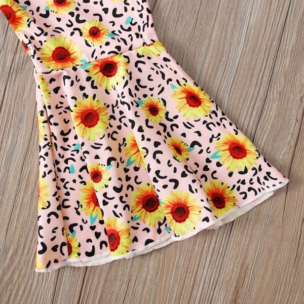 ⁦Toddler Girls Summer Set Tassel Tops Sunflowers Print Trousers Flared Trousers Set Casual Wear Outfits 6 Years Children's Clothing Set Girls⁩ - الصورة ⁦5⁩
