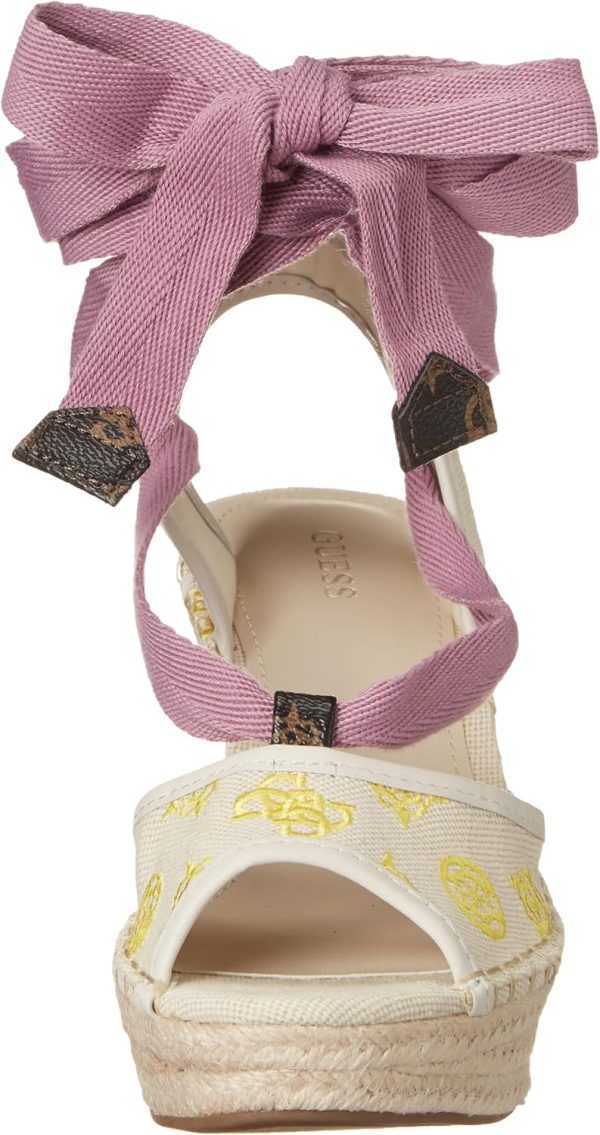 ⁦GUESS Halona womens Wedge Sandal⁩ - الصورة ⁦2⁩