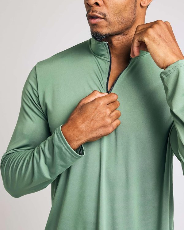 ⁦Real Essentials 3 Pack: Men's Active Dry-Fit Quarter Zip Long Sleeve Outdoor Athletic Performance Pullover⁩ - الصورة ⁦3⁩