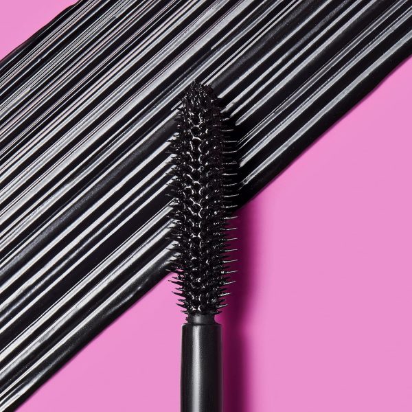 ⁦e.l.f. Lash It Loud Mascara, Volumizing & Intensely Pigmented Formula For Fuller & Bolder Lashes, Adds Dimension, Vegan & Cruelty-Free, Black, 1.1 Oz⁩ - الصورة ⁦4⁩