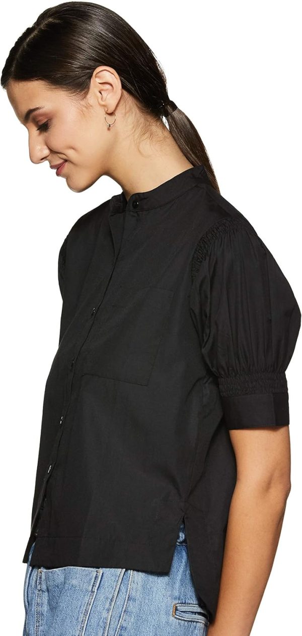 ⁦Krave Women's Solid Regular Shirt⁩ - الصورة ⁦3⁩