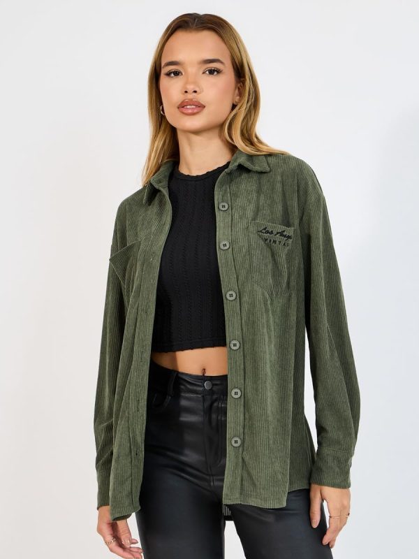 ⁦Styli Women Oversized Longline Corduroy Shirt With Pockets⁩ - الصورة ⁦3⁩