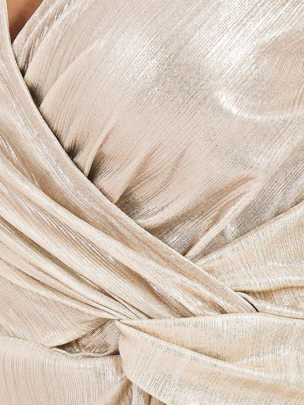 ⁦Styli Women Metallic Wrap Top With Knot Front Detail⁩ - الصورة ⁦3⁩
