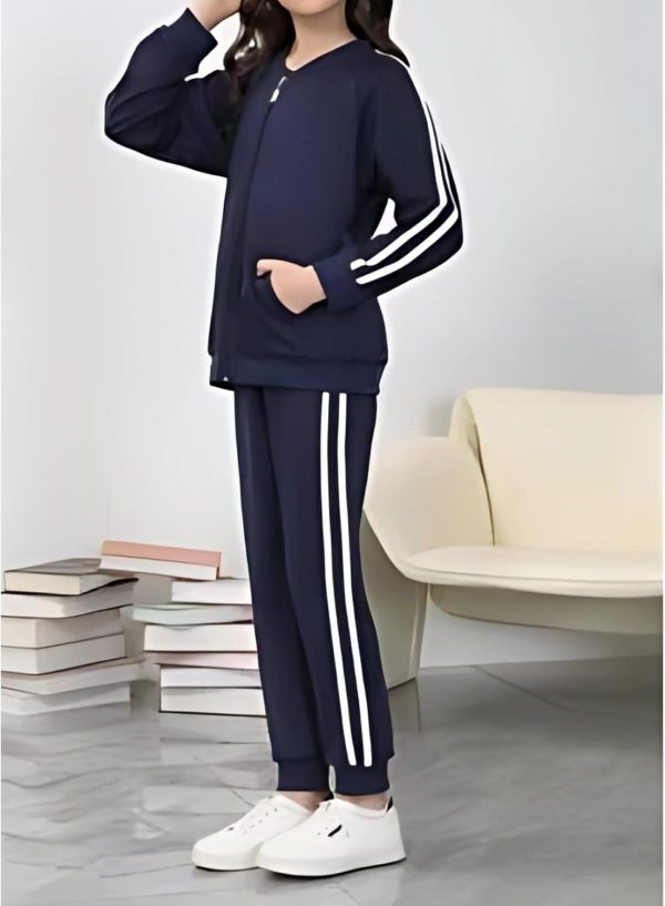 ⁦Girls 3 Piece Outfits Sweatsuit Zip Up Sweatshirt, T-shirt and Sweatpant,Sport Jogger Sets, material of high quality, primary school⁩ - الصورة ⁦3⁩