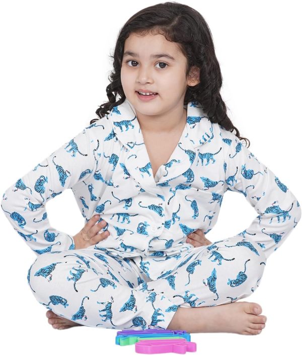 ⁦Lauren Smith Girl's Pajama Set Long Sleeve Buttoned Top with pants 2 Piece Printed Sleepwear Cotton Girls Soft Pjs Lounge Set Kids nightwear sets⁩ - الصورة ⁦5⁩