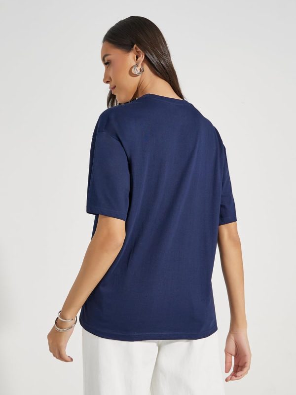 ⁦Styli Womene Oversized Amor Mio Slogan Rhinestone Longline T-Shirt⁩ - الصورة ⁦6⁩