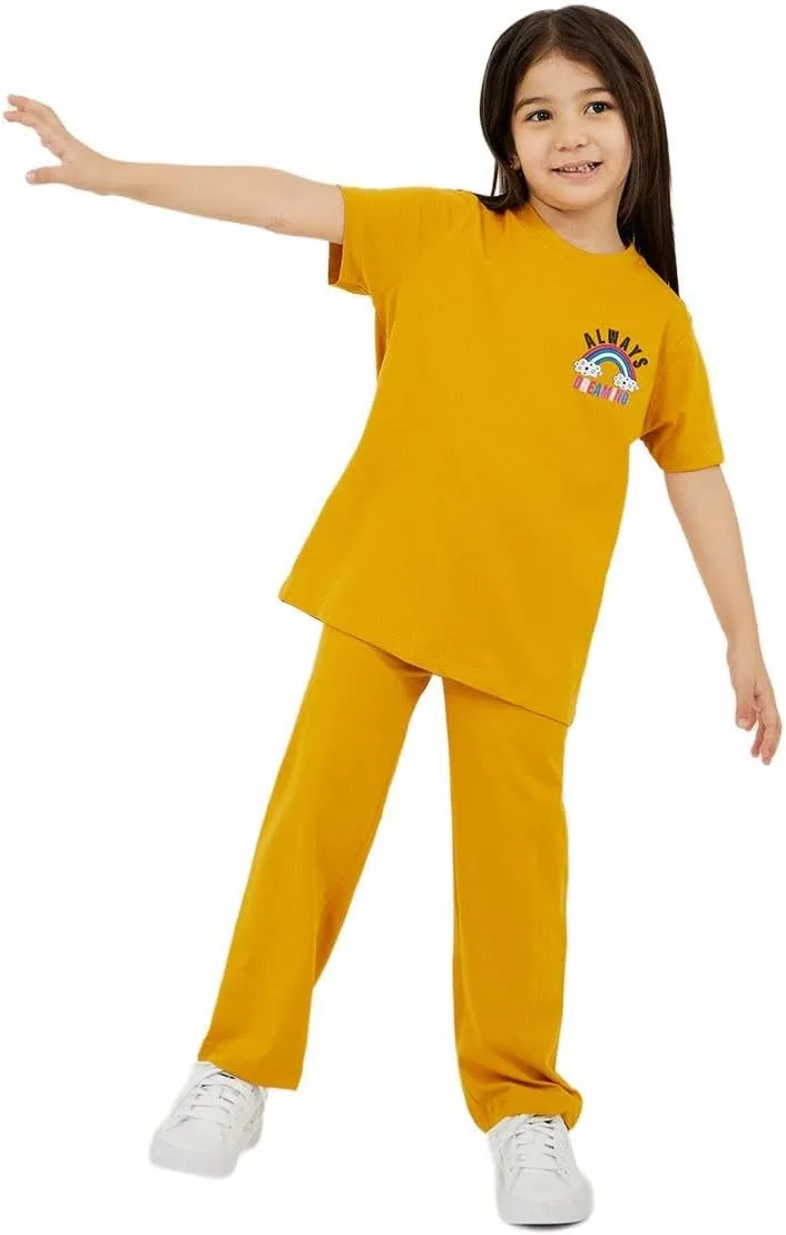 Styli Girls Graphic Printed Short Sleeve T-Shirt And Pyjama Set
