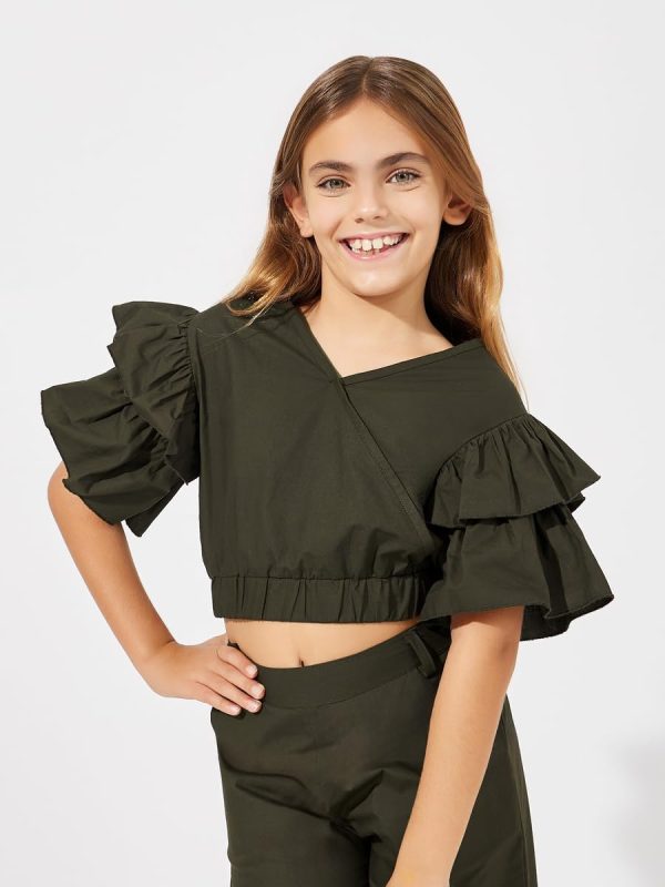 ⁦STYLI Girls Layered Sleeve Crop Top & Wide Leg Pants Set⁩ - الصورة ⁦3⁩