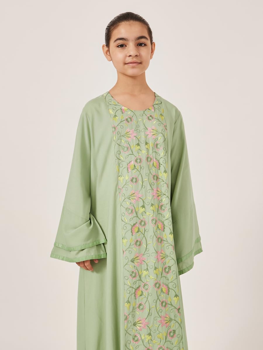 Styli Girls Embroidered Bell Sleeves Maxi Dress 3 Styli Girls Embroidered Bell Sleeves Maxi Dress - الصورة 3