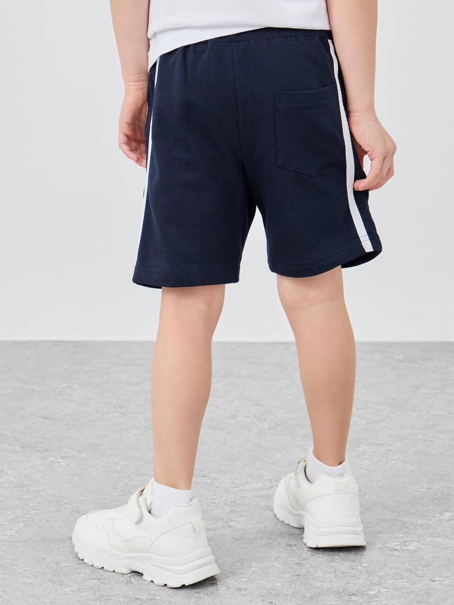 STYLI Boys Side Stripe Shorts with Pintuck Detail 4 STYLI Boys Side Stripe Shorts with Pintuck Detail - الصورة 4