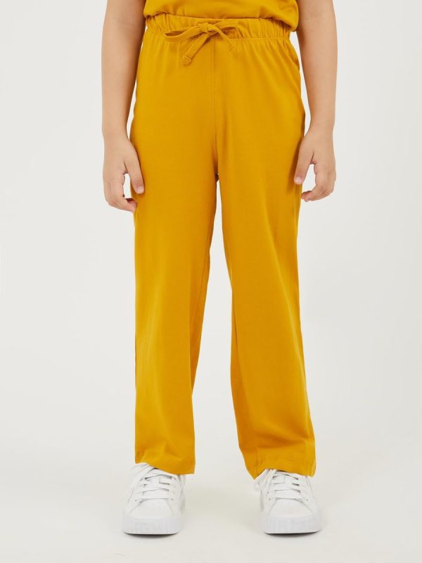 ⁦Styli Girls Graphic Printed Short Sleeve T-Shirt And Pyjama Set⁩ - الصورة ⁦5⁩