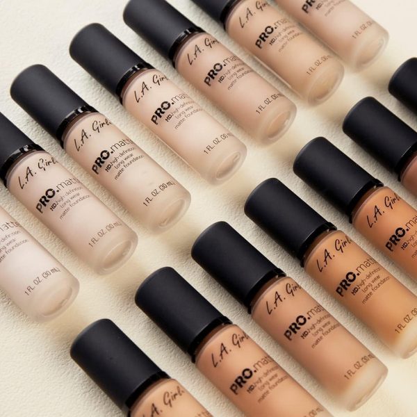 ⁦L.A.Girl Pro Mattte Hight Definition Long Wear Matte Foundation 30ml, Ivory, GLM671⁩ - الصورة ⁦7⁩