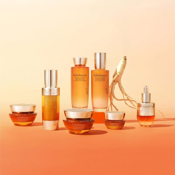 ⁦Sulwhasoo Concentrated Ginseng Renewing Water - Hydrating Korean Face Toner, Anti-Aging Skincare, Visibly Improves Wrinkles and Firmness, Niacinamide, Hyaluronic Acid & Glycerin - 5.07 fl. oz.⁩ - الصورة ⁦6⁩