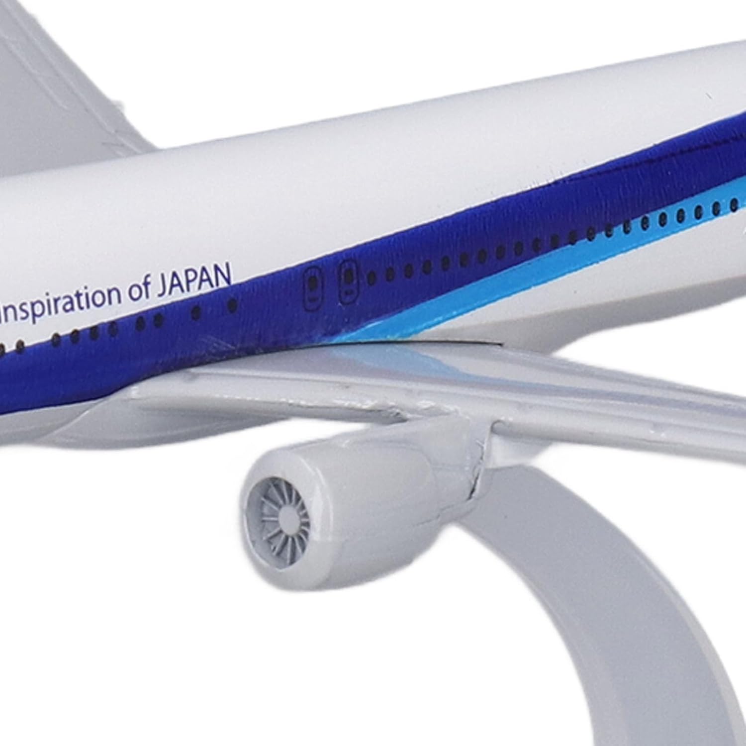 Luqeeg Aeroplane Model, Japan Airlines B777‑200 Model, Simulated Airplane Alloy Aircraft Model with Display Stand Home Model Decoration for Kids Home Decoration Gift 9 Luqeeg Aeroplane Model, Japan Airlines B777‑200 Model, Simulated Airplane Alloy Aircraft Model with Display Stand Home Model Decoration for Kids Home Decoration Gift - الصورة 9