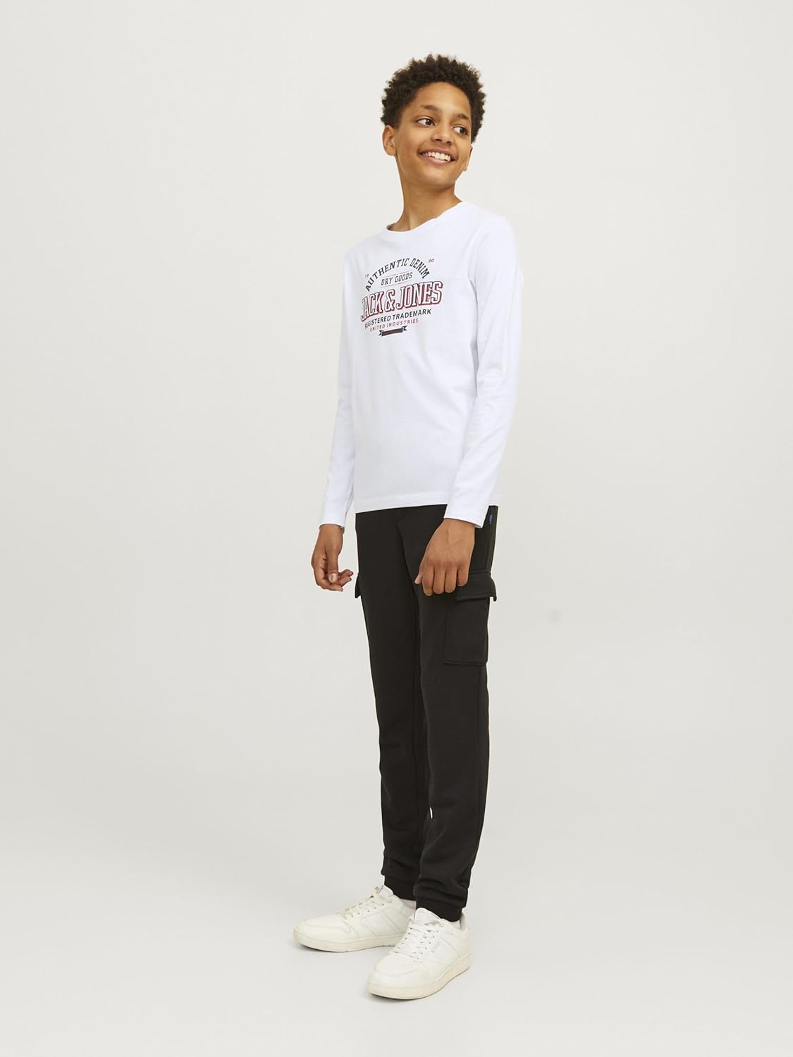 JACK & JONES Boys LOGO TEE LS O-NECK 2 COL JNR T-Shirt 4 JACK & JONES Boys LOGO TEE LS O-NECK 2 COL JNR T-Shirt - الصورة 4