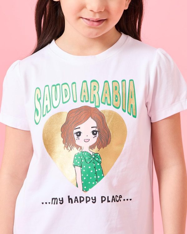 ⁦REDTAG Girls My Happy Place Saudi Arabia Placement Print T-Shirt⁩ - الصورة ⁦4⁩