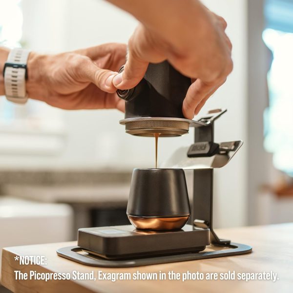⁦Wacaco Picopresso Portable Coffee Maker + Hard Case⁩ - الصورة ⁦7⁩