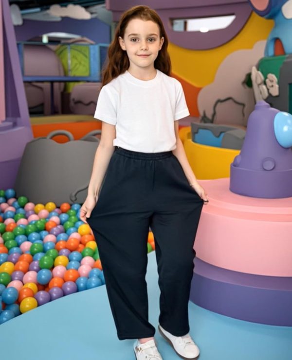 ⁦VeryNew 2 Pack Girls Straight Wide Leg Sweatpants Kids Casual High Waisted Baggy Joggers Track Pants for 8-12Y(Gray+Black)⁩ - الصورة ⁦3⁩