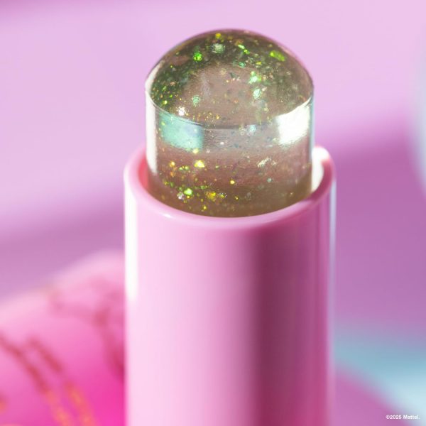 ⁦essence Polly Pocket Colour-Changing Blush Stick, No. 01, Pink, Colour Matching, Colouring Effect, Natural, Vegan, Oil-Free, Paraben-Free, No Microplastic Particles, Pack of 1 (5.2 g)⁩ - الصورة ⁦4⁩