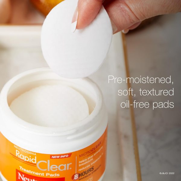 ⁦Neutrogena Rapid Clear Acne Face Pads with Salicylic Acid Acne Treatment Medicine to Fight Face Breakouts, Oil Free Pads with Maximum Strength Salicylic Acid Acne Medicine, 60 ct⁩ - الصورة ⁦5⁩