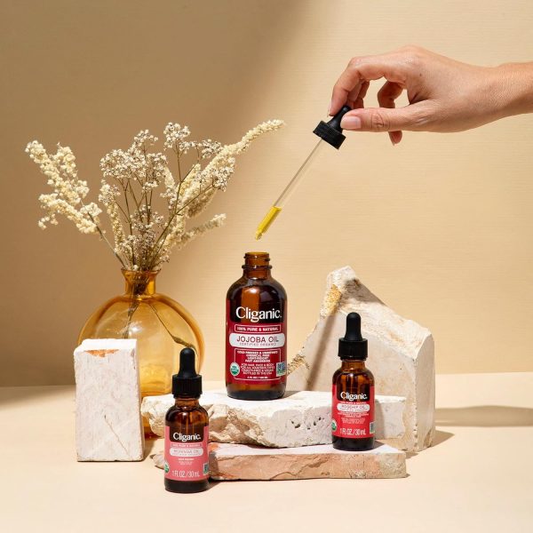 ⁦Cliganic Organic Moringa Oil, 100% Pure - For Face & Hair | Natural Cold Pressed (Packaging May Vary)⁩ - الصورة ⁦4⁩