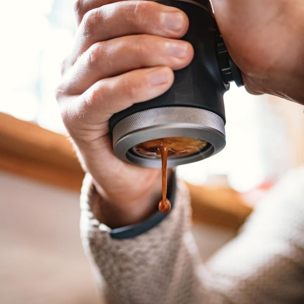 ⁦Wacaco Picopresso Portable Coffee Maker + Hard Case⁩ - الصورة ⁦6⁩