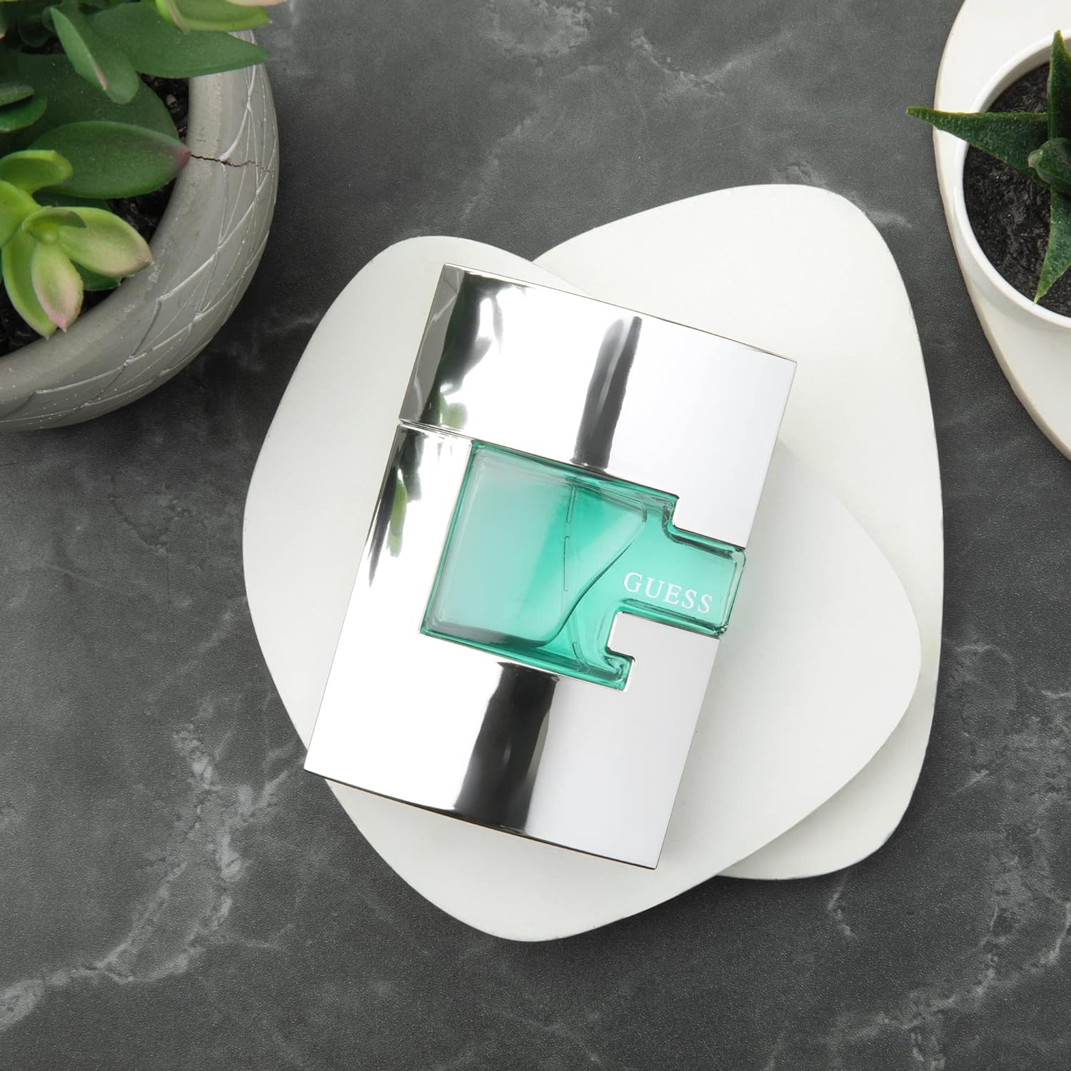 GUESS GREEN (M) SET EDT 75ML + SG 200ML + BODY SPRAY 226ML (NEW PACK) 3 GUESS GREEN (M) SET EDT 75ML + SG 200ML + BODY SPRAY 226ML (NEW PACK) - الصورة 3