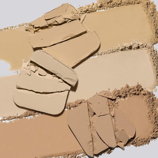 ⁦Maybelline New York Fit Me Two Way Pressed Cake For Dry Skin (Matte Powder Foundation Medium Coverage), 128 Warm Nude, 9 G, Pack Of 1⁩ - الصورة ⁦5⁩