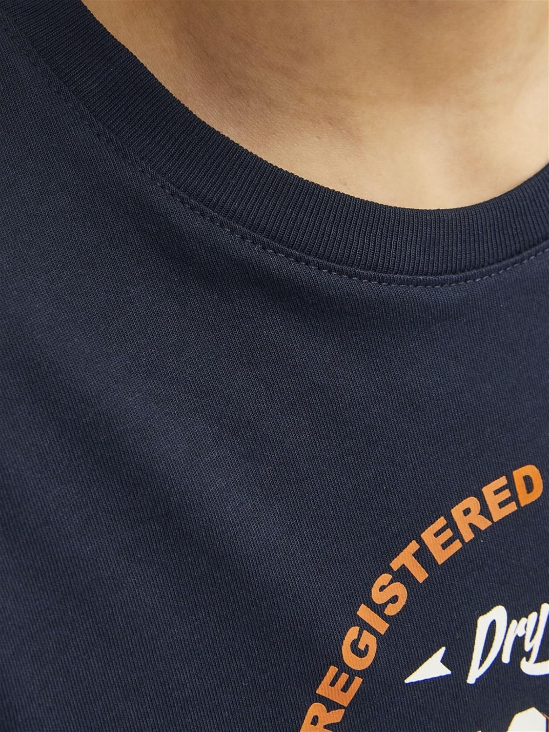 JACK & JONES Boys LOGO TEE LS O-NECK 2 COL JNR T-Shirt 9 JACK & JONES Boys LOGO TEE LS O-NECK 2 COL JNR T-Shirt - الصورة 9