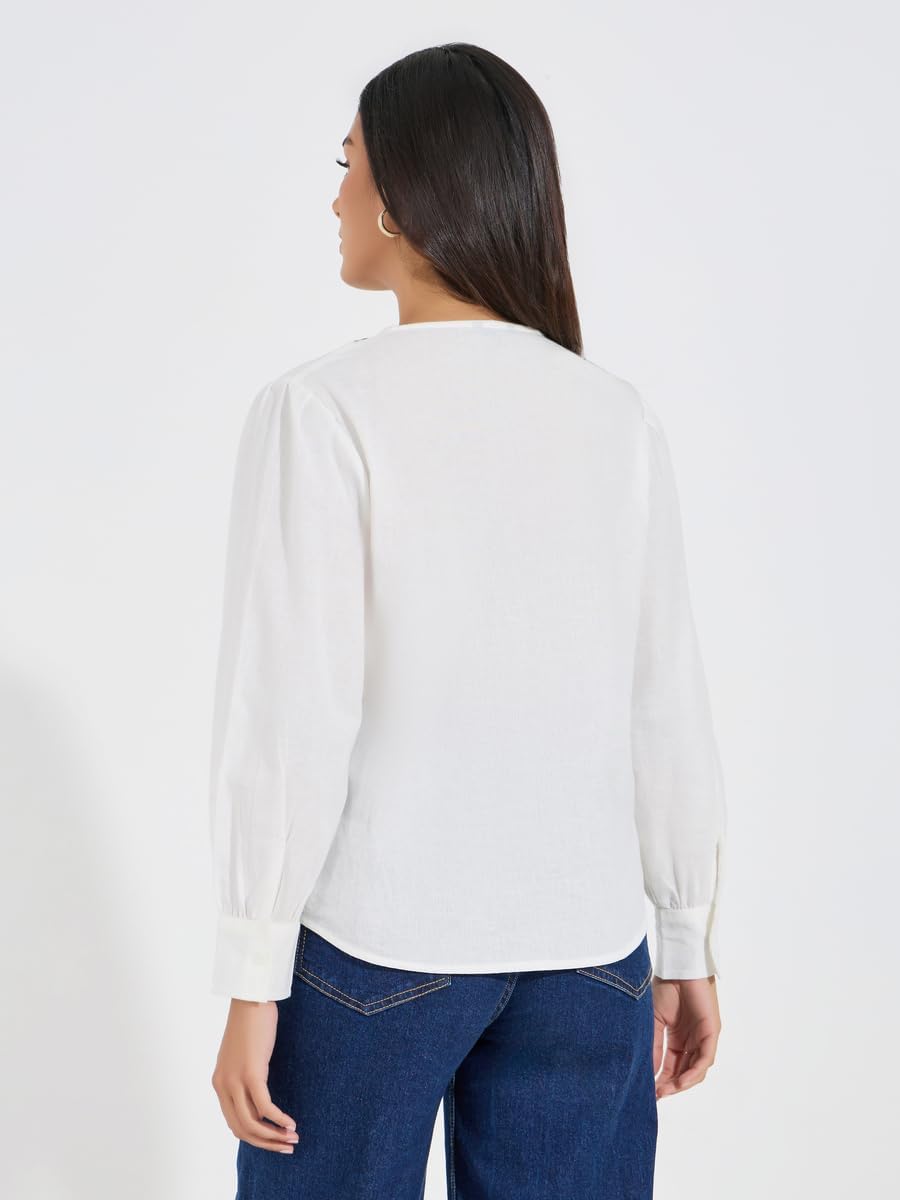 Styli Womene Embroidery Detail V Neck Blouse With Cuffed Sleeve 6 Styli Womene Embroidery Detail V Neck Blouse With Cuffed Sleeve - الصورة 6