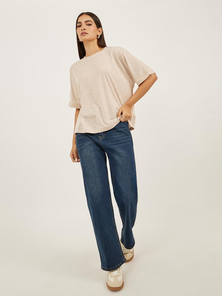 Styli Women's Slubbed Short Sleeves Boxy T-Shirt With Lace Detail 3 Styli Women's Slubbed Short Sleeves Boxy T-Shirt With Lace Detail - الصورة 3