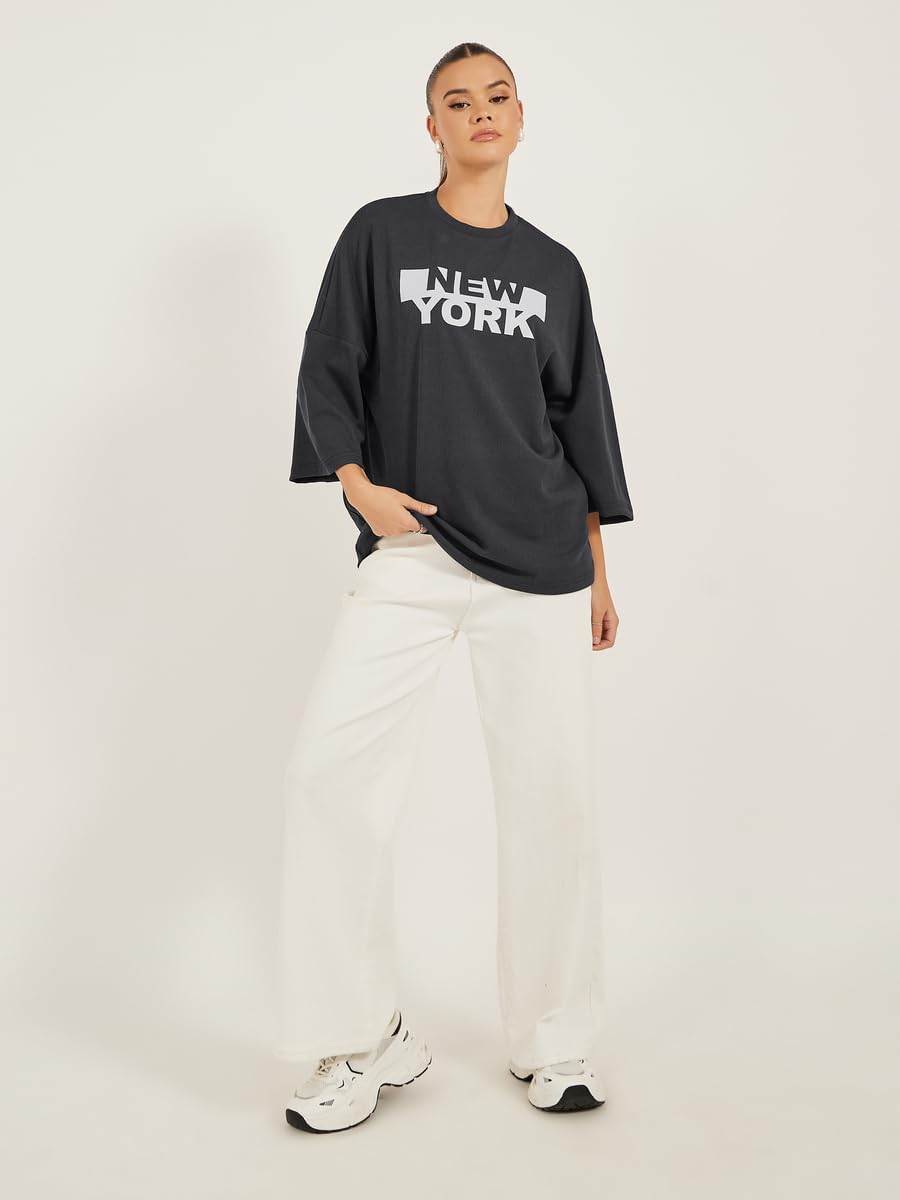 Styli Women's New York Slogan Print Dropped Shoulders Oversized T-Shirt 3 Styli Women's New York Slogan Print Dropped Shoulders Oversized T-Shirt - الصورة 3
