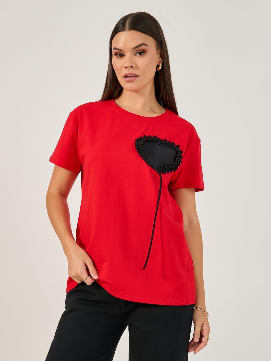 Styli Women's Short Sleeve Heart Applique Detailed Round Neck T-Shirt 2 Styli Women's Short Sleeve Heart Applique Detailed Round Neck T-Shirt - الصورة 2