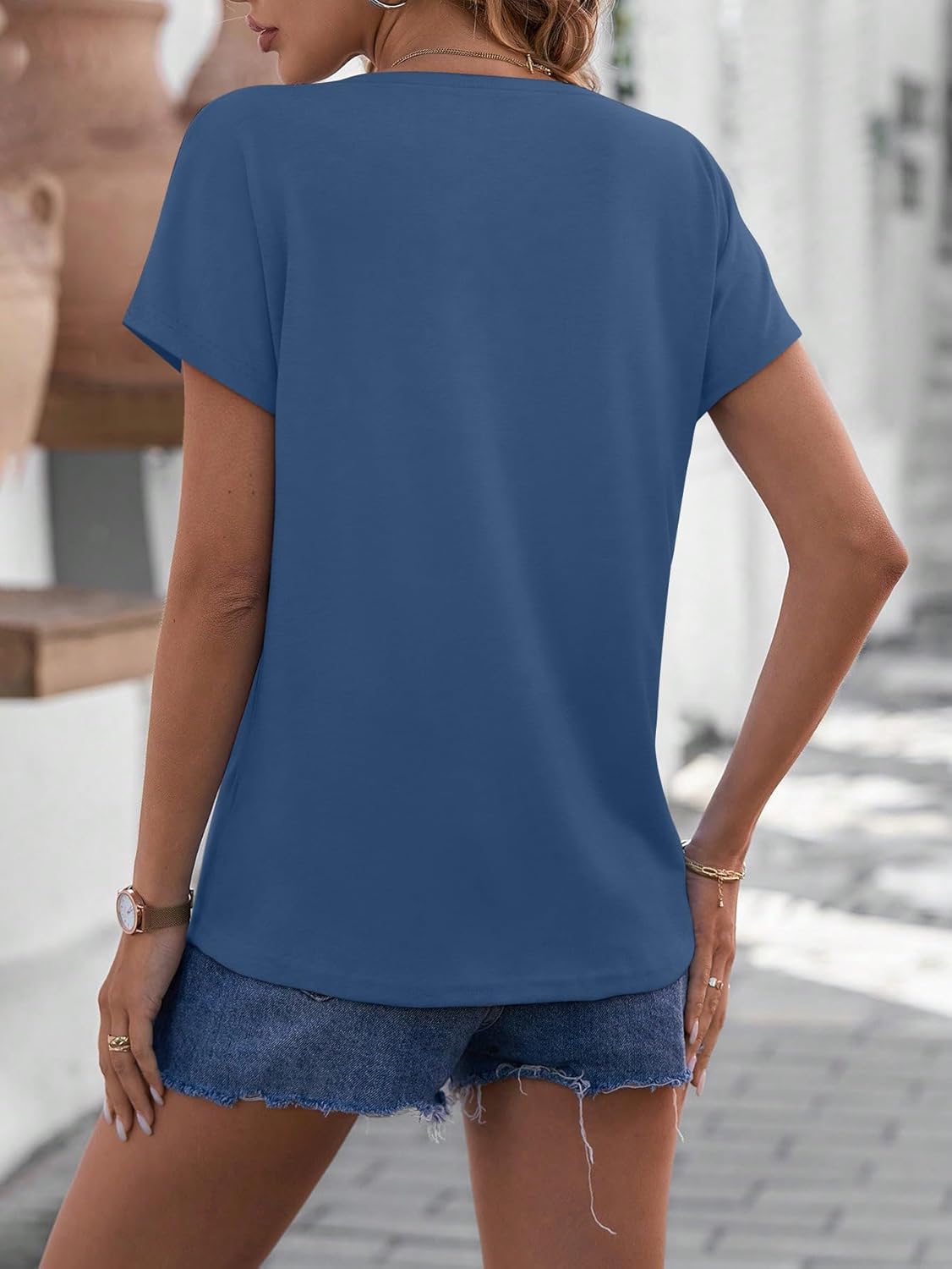 Womens Summer Tops V Neck Plain Short Sleeve T Shirts 2025 Loose Blouse Fashion Trendy Clothes Casual Tee 2 Womens Summer Tops V Neck Plain Short Sleeve T Shirts 2025 Loose Blouse Fashion Trendy Clothes Casual Tee - الصورة 2