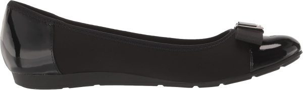 ⁦Anne Klein Anne Klein Alive womens Ballet Flat⁩ - الصورة ⁦6⁩